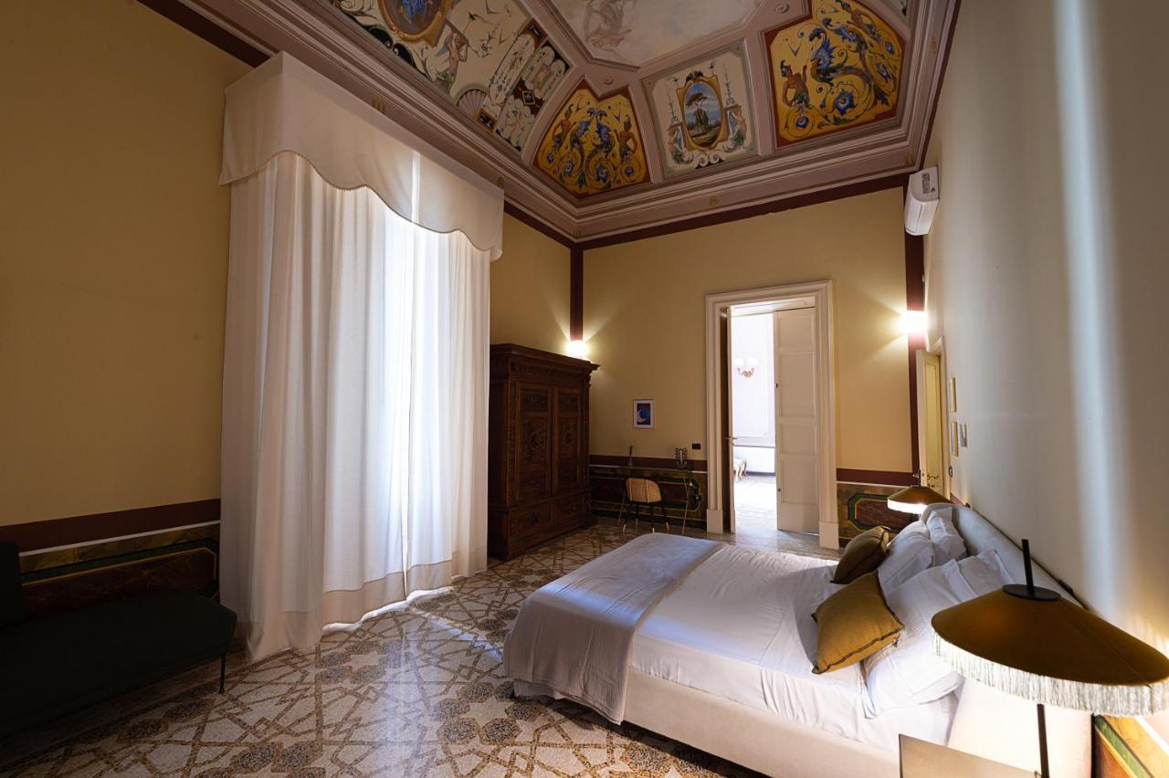 Palazzo Francesco Grassi 2* Aradeo