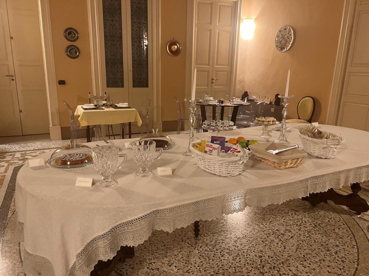 Palazzo Francesco Grassi Bed and breakfast Aradeo